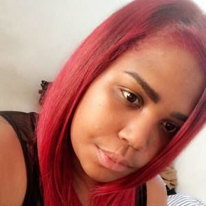 Meet your Posher, Carolina